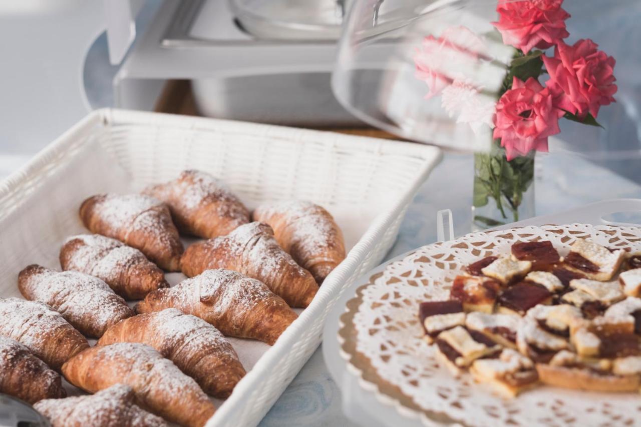 Hotel Cheri Rimini Ngoại thất bức ảnh