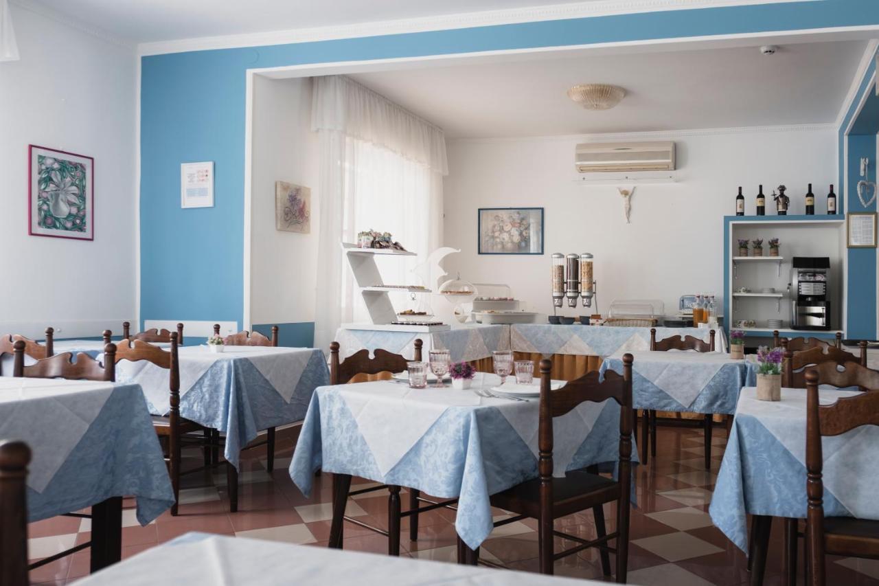 Hotel Cheri Rimini Ngoại thất bức ảnh