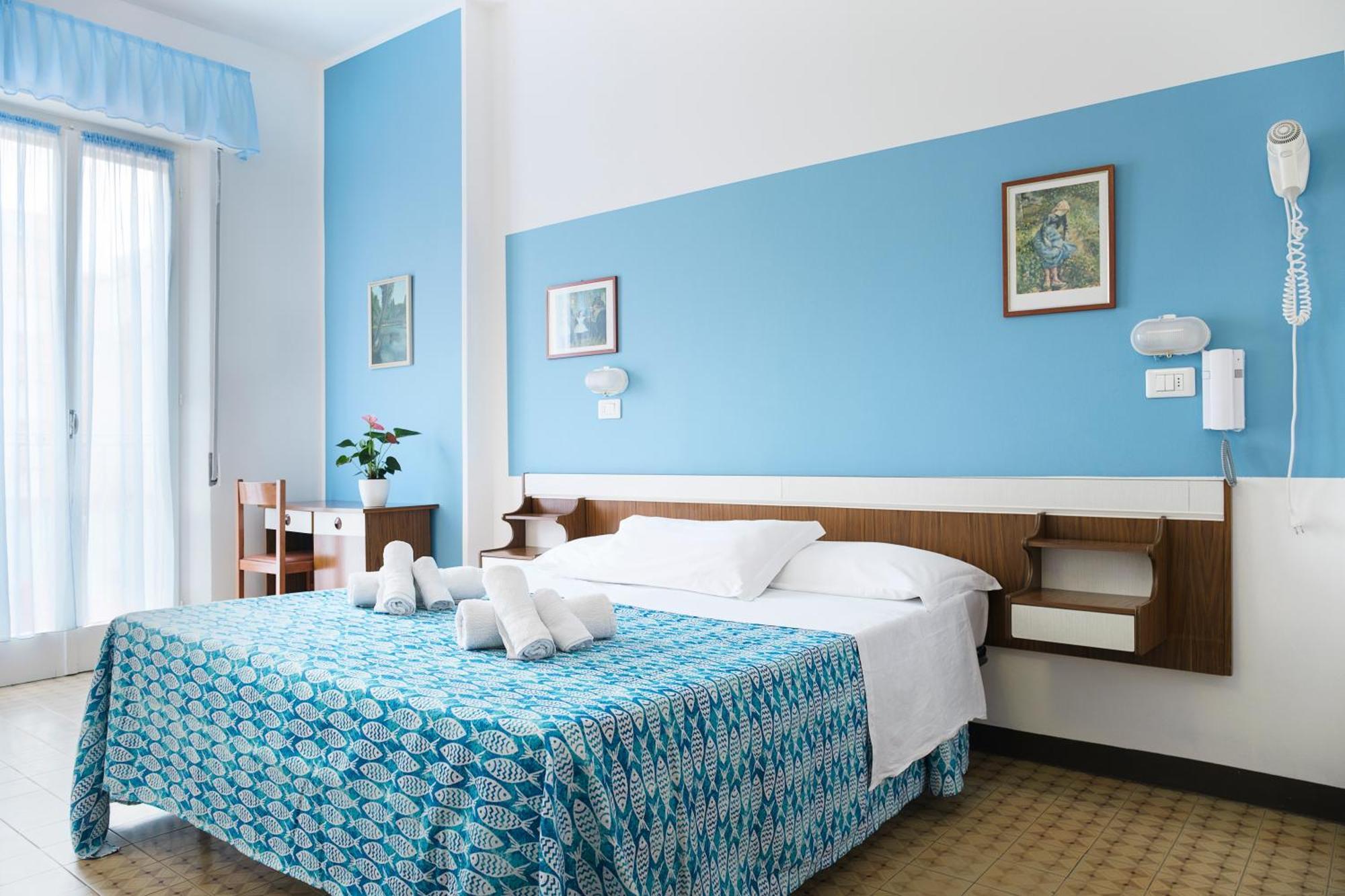 Hotel Cheri Rimini Ngoại thất bức ảnh