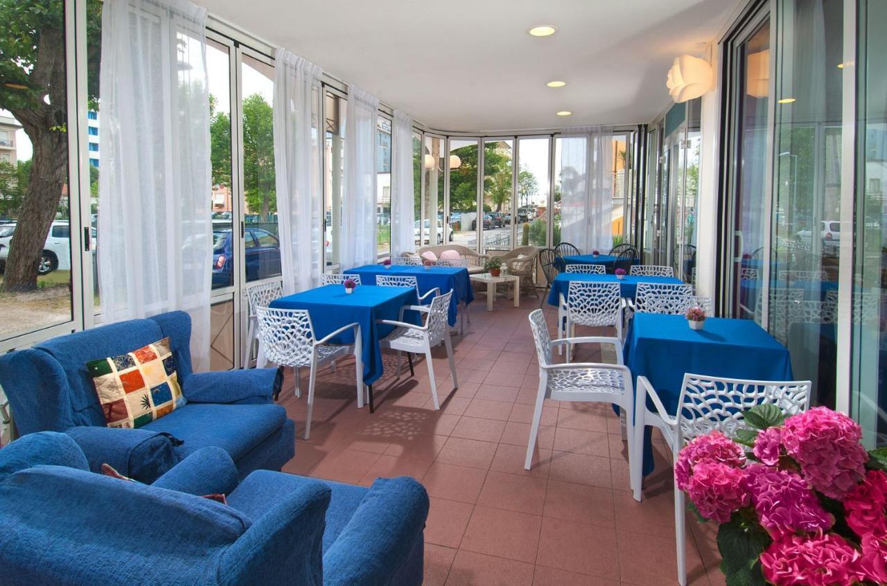 Hotel Cheri Rimini Ngoại thất bức ảnh