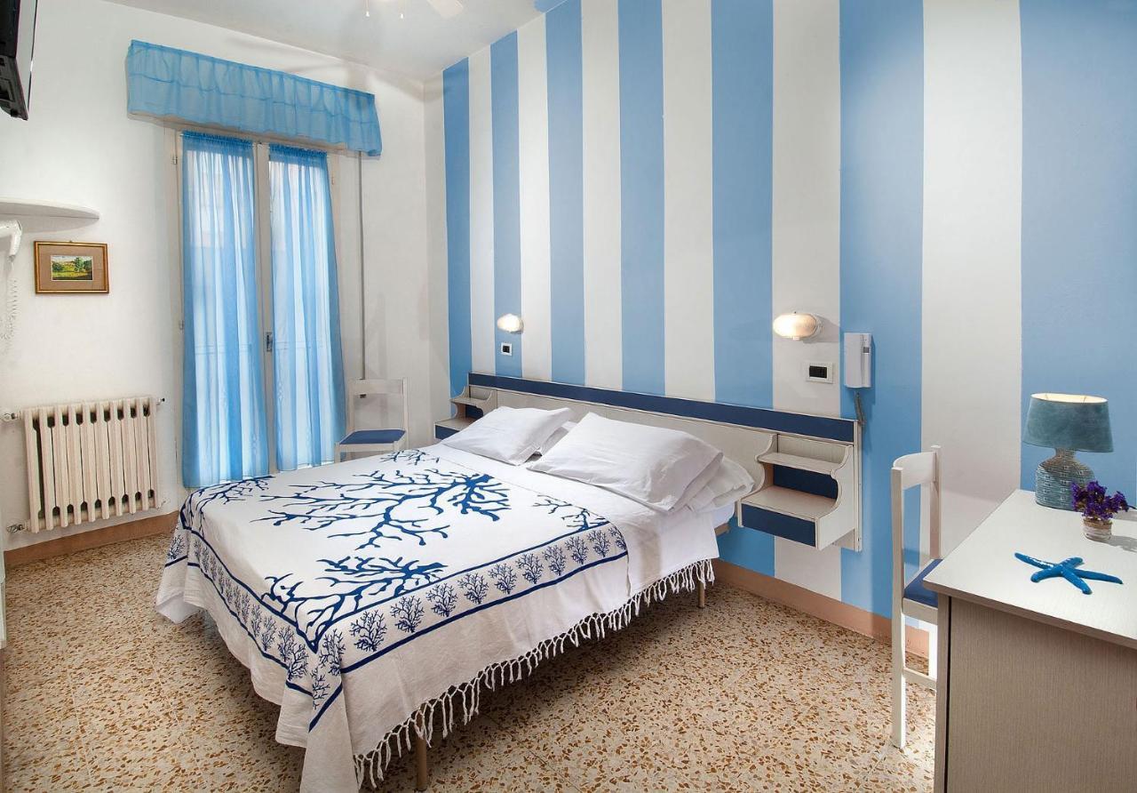 Hotel Cheri Rimini Ngoại thất bức ảnh