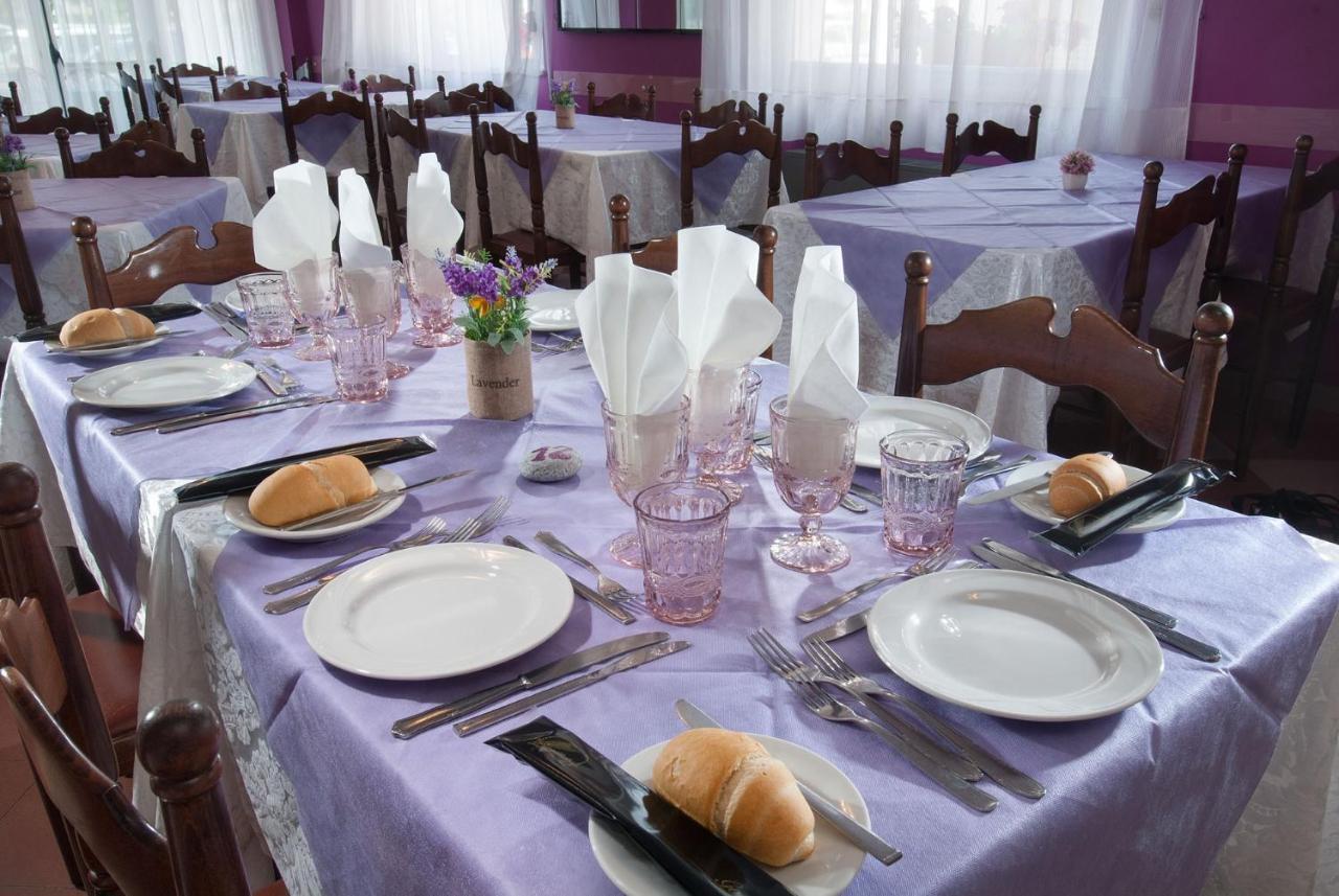 Hotel Cheri Rimini Ngoại thất bức ảnh